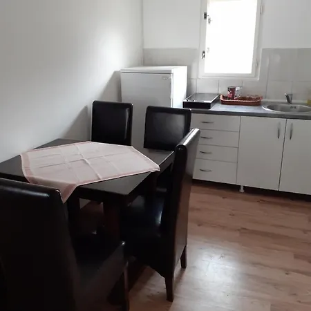 Smestaj Stankovic Apartmán *